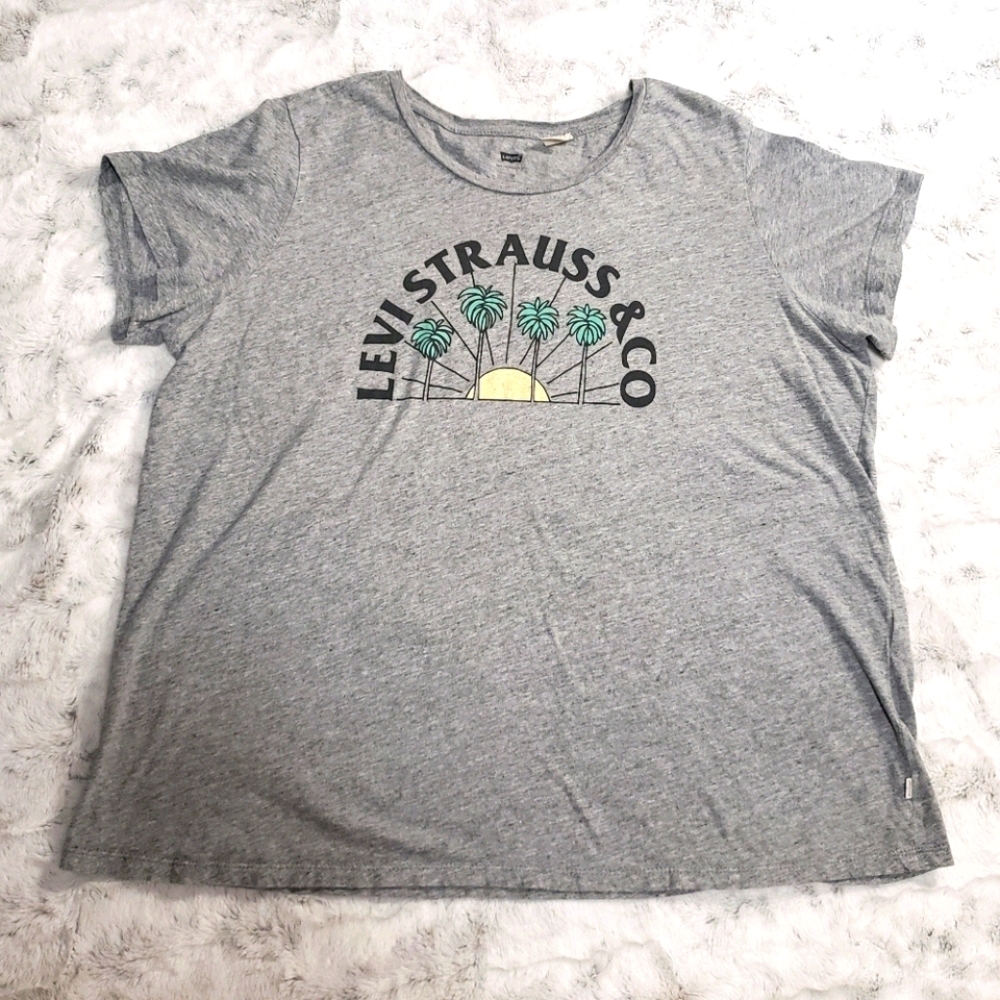 Levi's Sun and Palm Trees Tee Shirt